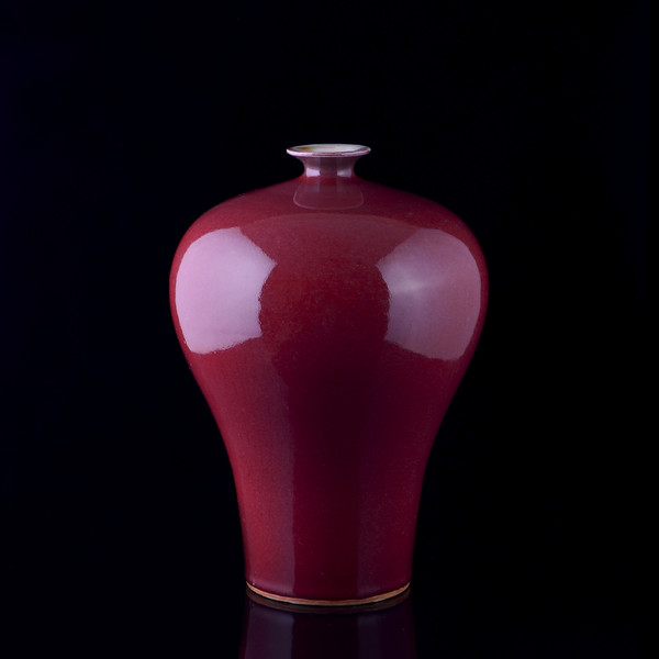 C82 明代《红釉梅瓶》
